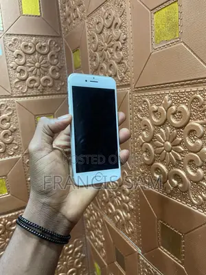 Apple iPhone 7 128 GB Silver