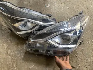 Toyota Vitz Yaris 2015 Headlight Sports
