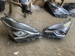 Toyota Vitz Yaris 2015 Headlight Sports