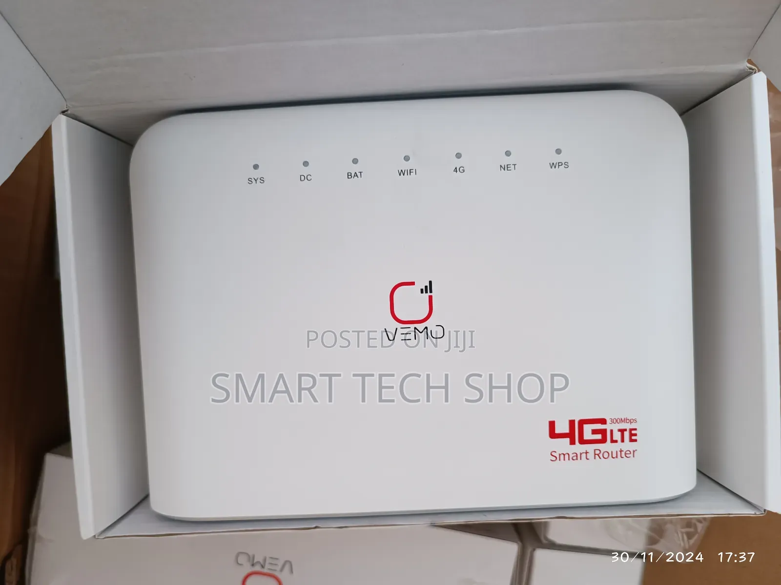 VEMO 4G Universal 4G Router, 32 Users, 20hr Batt, 300mbs
