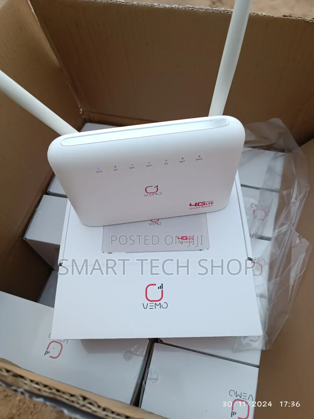 VEMO 4G Universal 4G Router, 32 Users, 20hr Batt, 300mbs