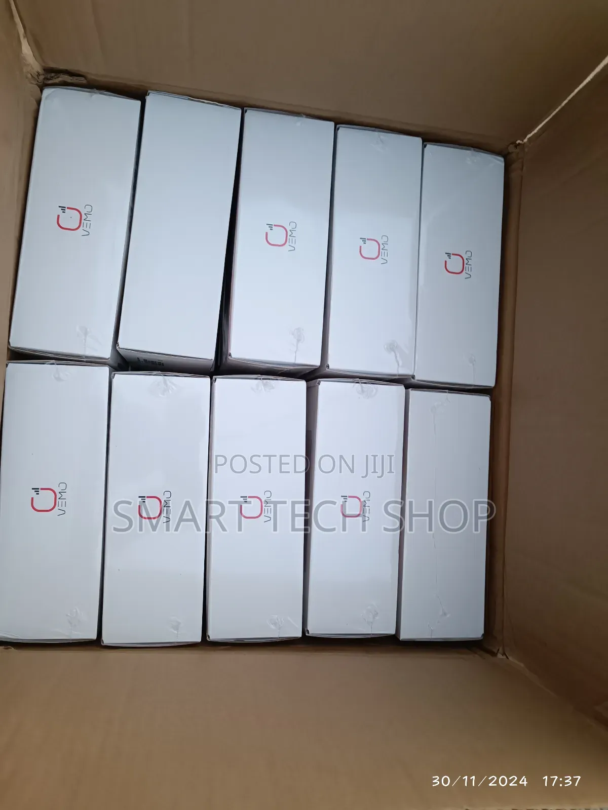 VEMO 4G Universal 4G Router, 32 Users, 20hr Batt, 300mbs
