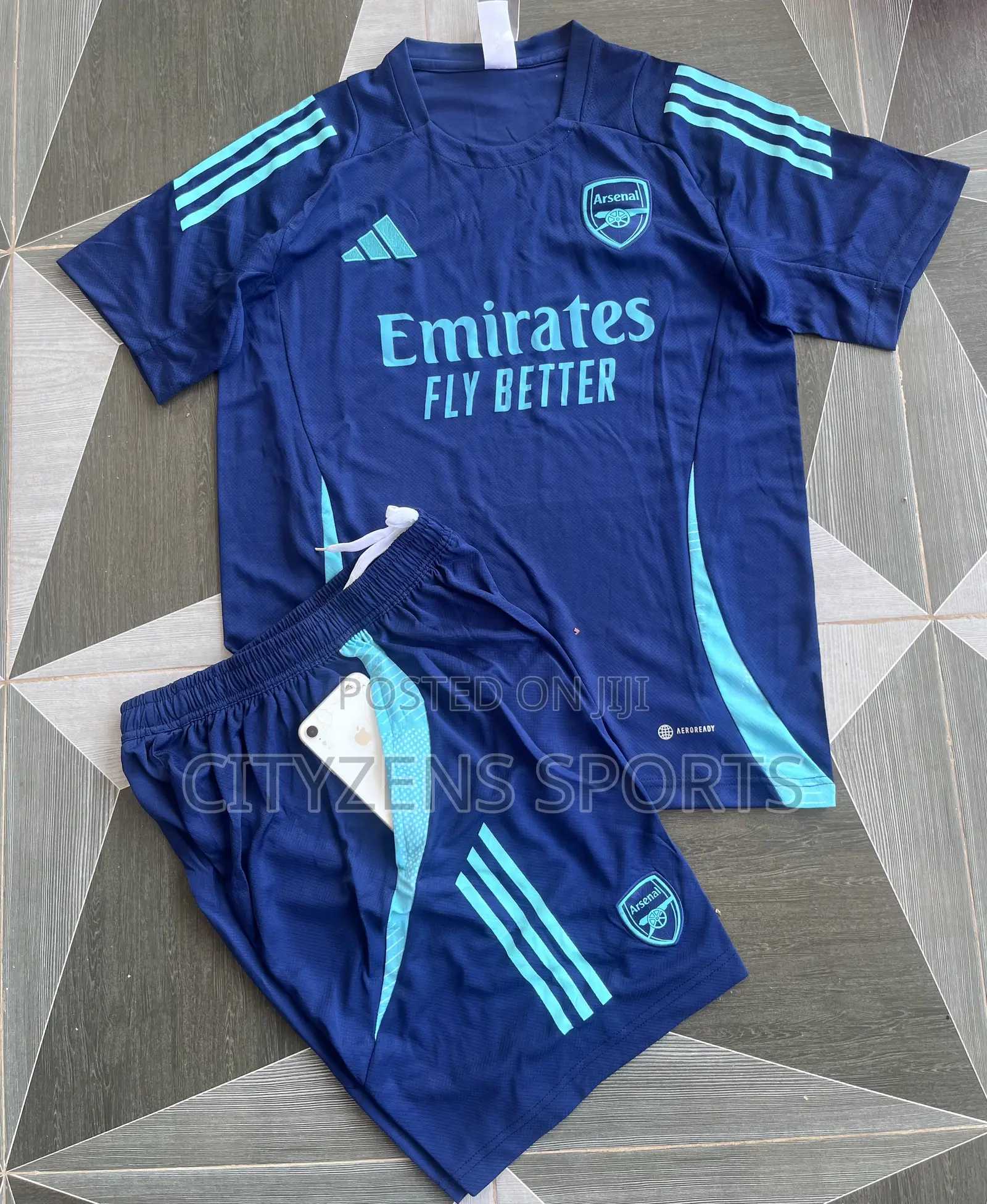 Arsenal 2024/25 Season Training Kit
