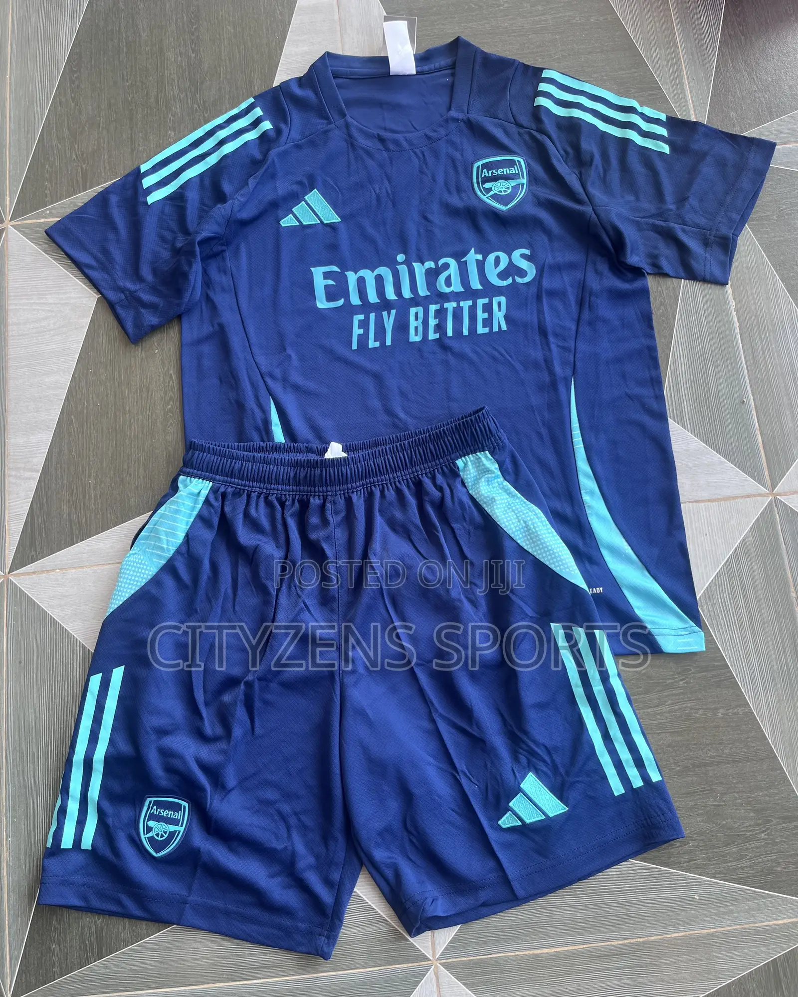 Arsenal 2024/25 Season Training Kit
