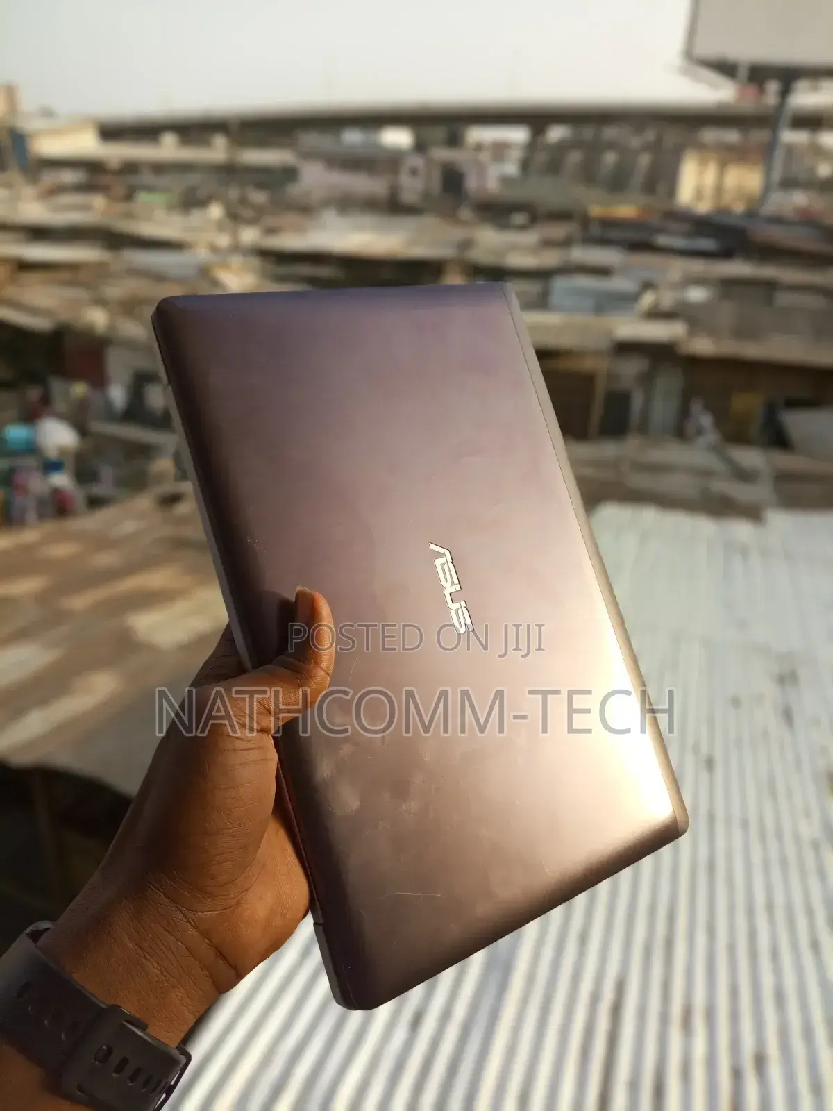 Laptop Asus F202E 2GB Intel SSD 320GB