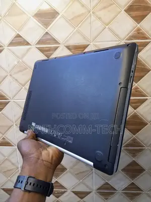 Laptop Asus VivoBook S451LA 6GB Intel Core I5 HDD 500GB