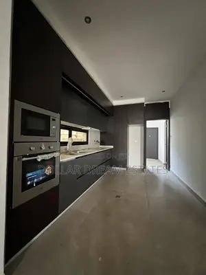 5bdrm House in Adjiriganor for sale