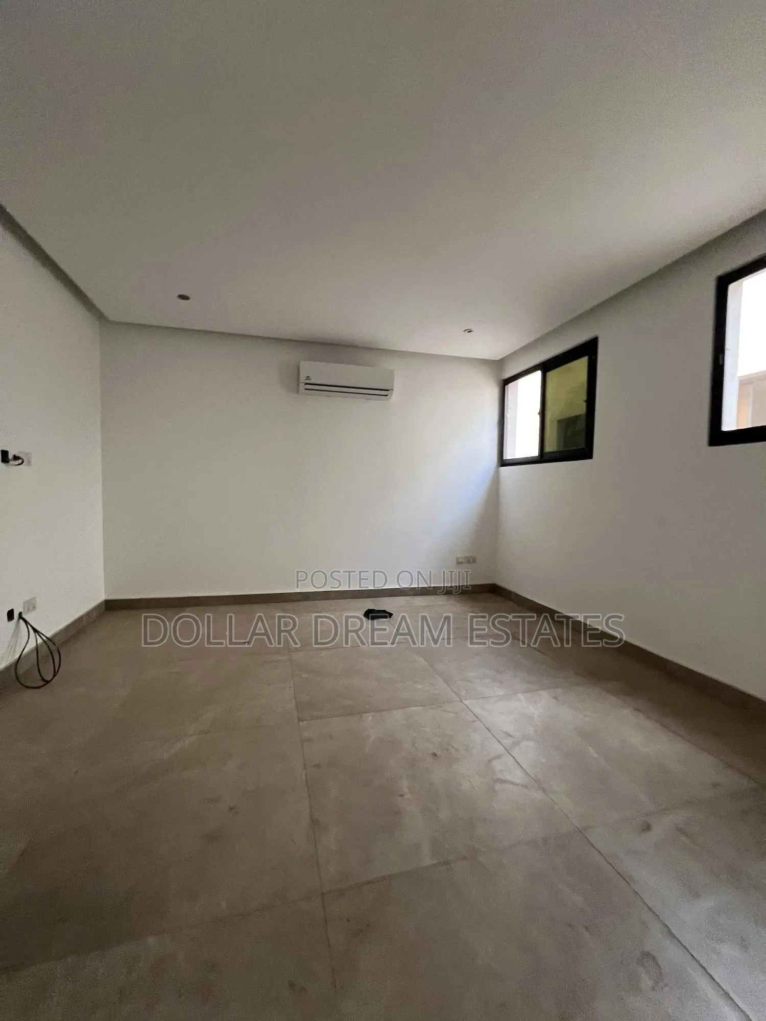 5bdrm House in Adjiriganor for sale