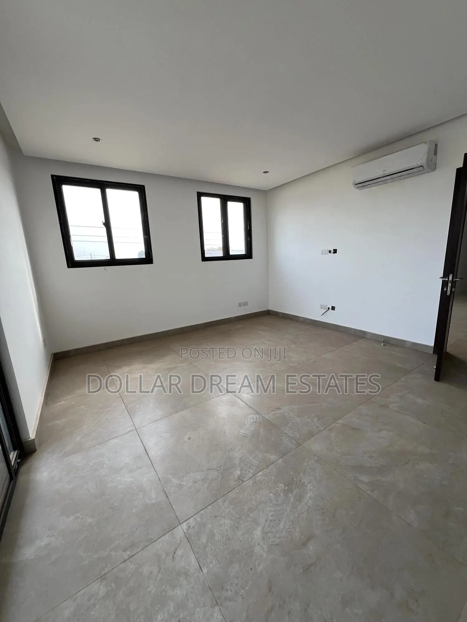 5bdrm House in Adjiriganor for sale