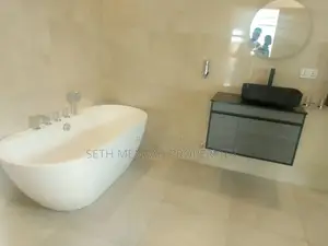 4bdrm House in Skm Properties, Adjiriganor for sale