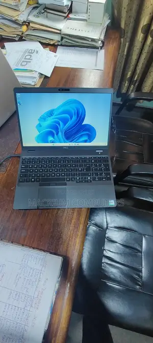 Laptop Dell Latitude 5501 8GB Intel Core I5 SSD 256GB