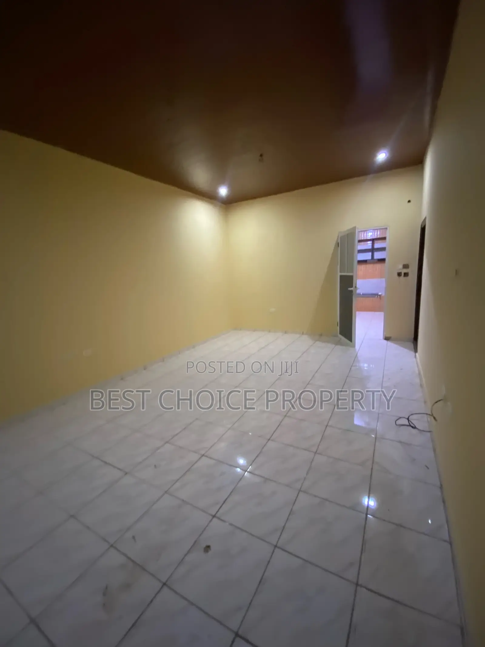 2bdrm Apartment in Adenta Housing Down for rent
