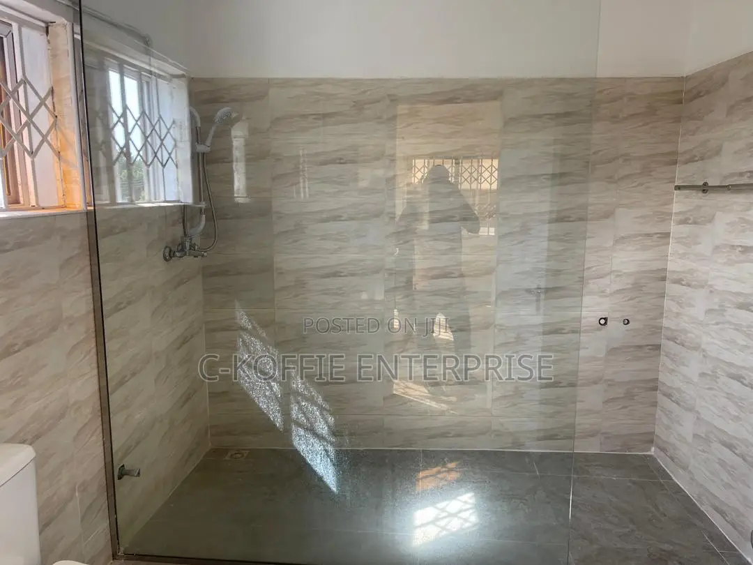 4bdrm House in Tesano, Papaye for rent