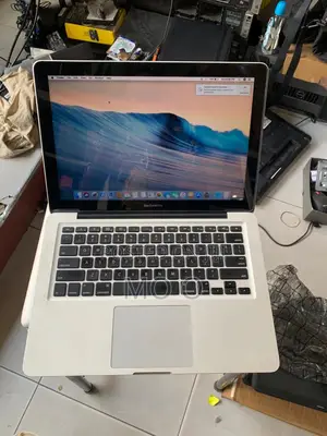 Laptop Apple MacBook Pro 4GB Intel Core 2 Duo HDD 320GB