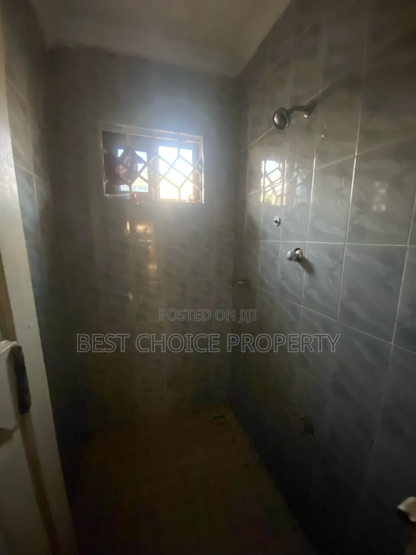 3bdrm Apartment in Housing Down, Adenta for rent