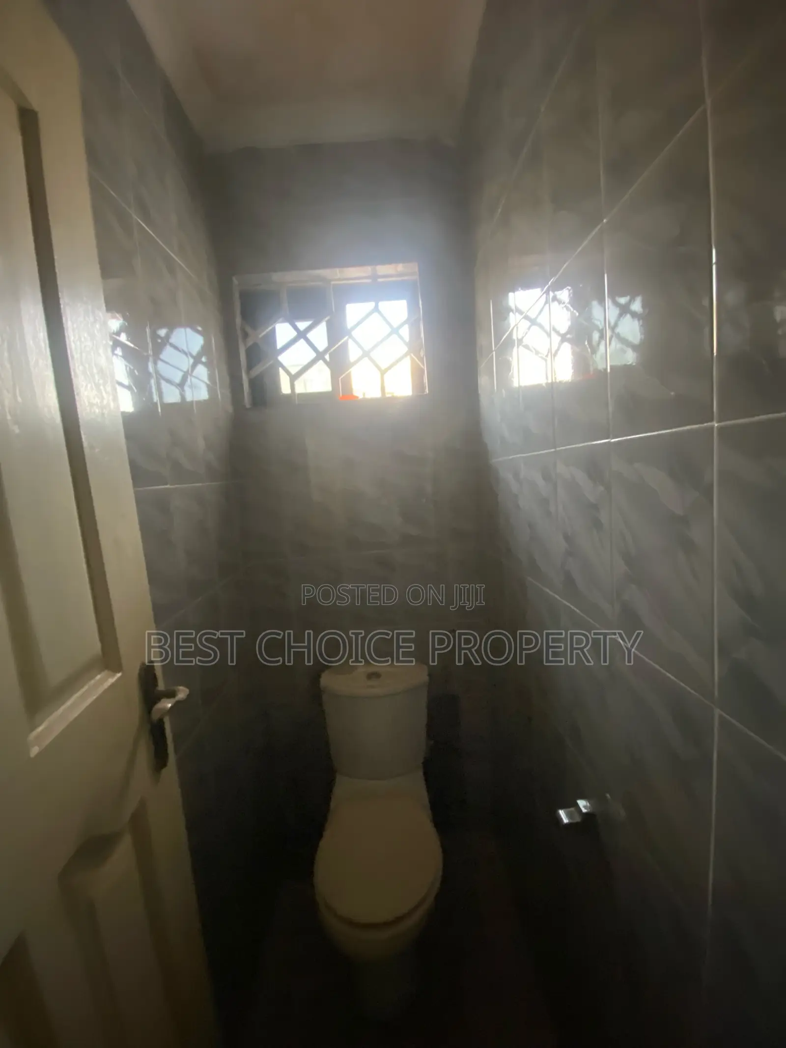 3bdrm Apartment in Housing Down, Adenta for rent