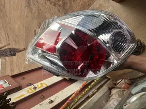Matrix 03-08 Tailight Pair