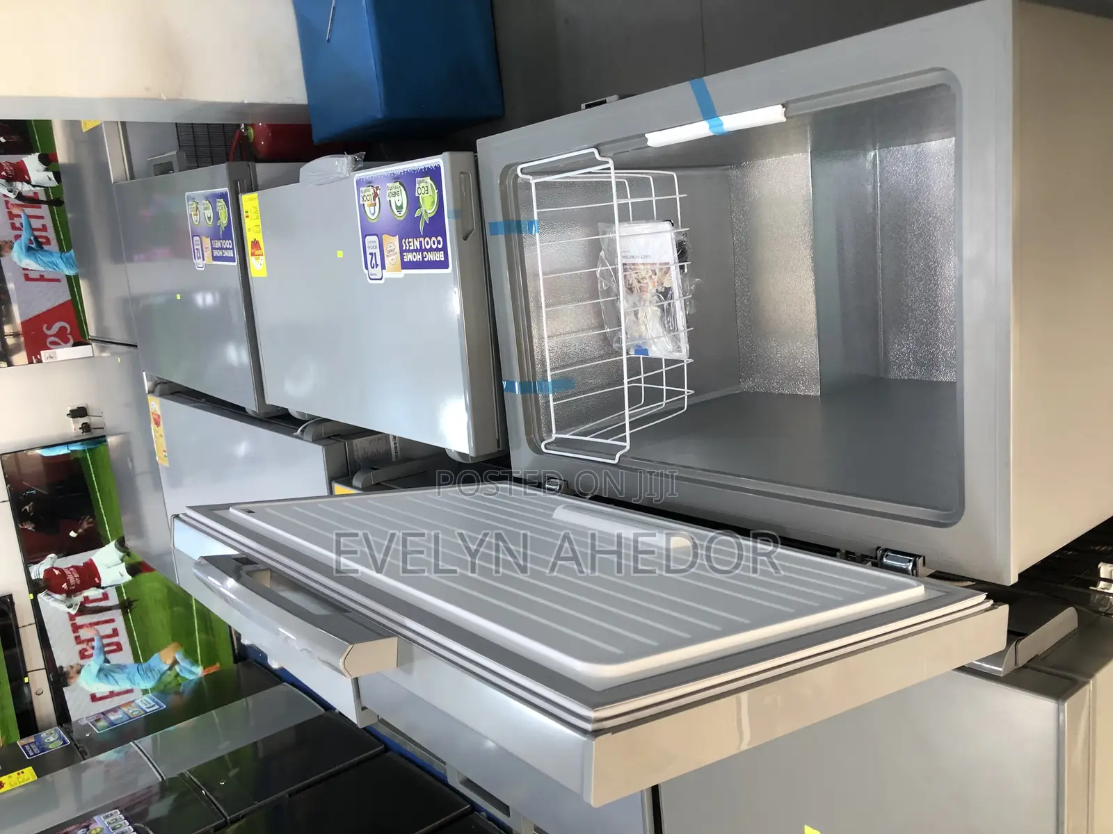 Affordable and Quality Midea Freezer With Two Stars 198liter