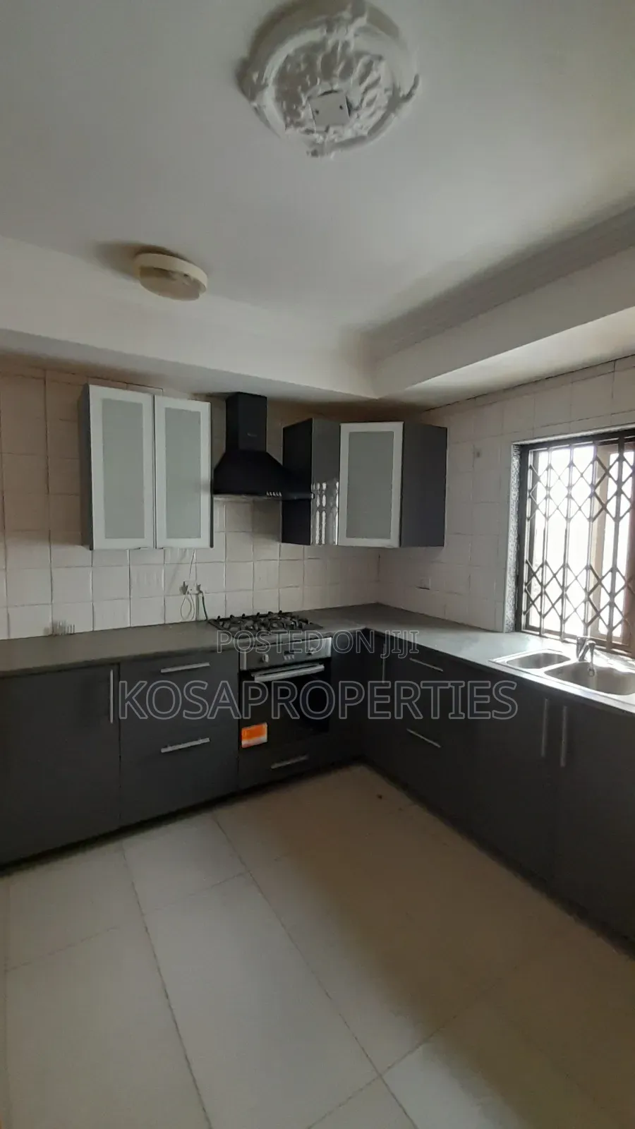 2bdrm Apartment in Adjiringanor, Adjiriganor for sale