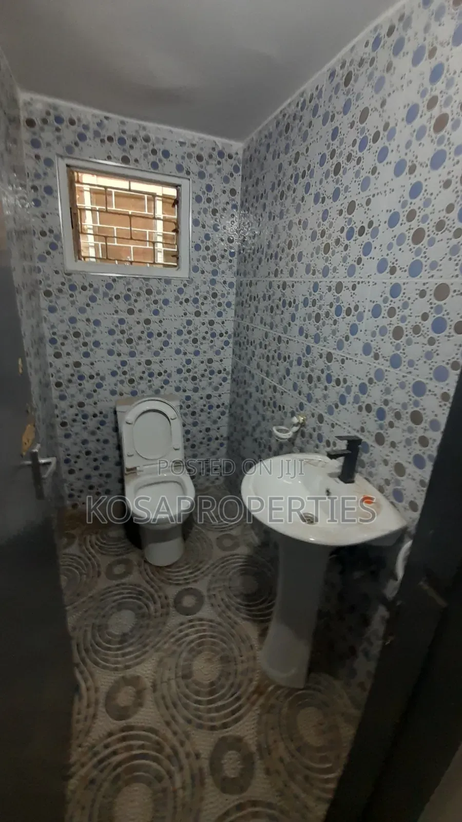 2bdrm Apartment in Adjiringanor, Adjiriganor for sale