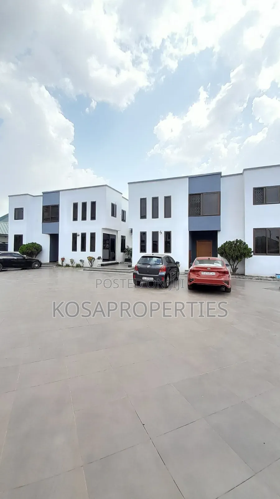 2bdrm Apartment in Adjiringanor, Adjiriganor for sale