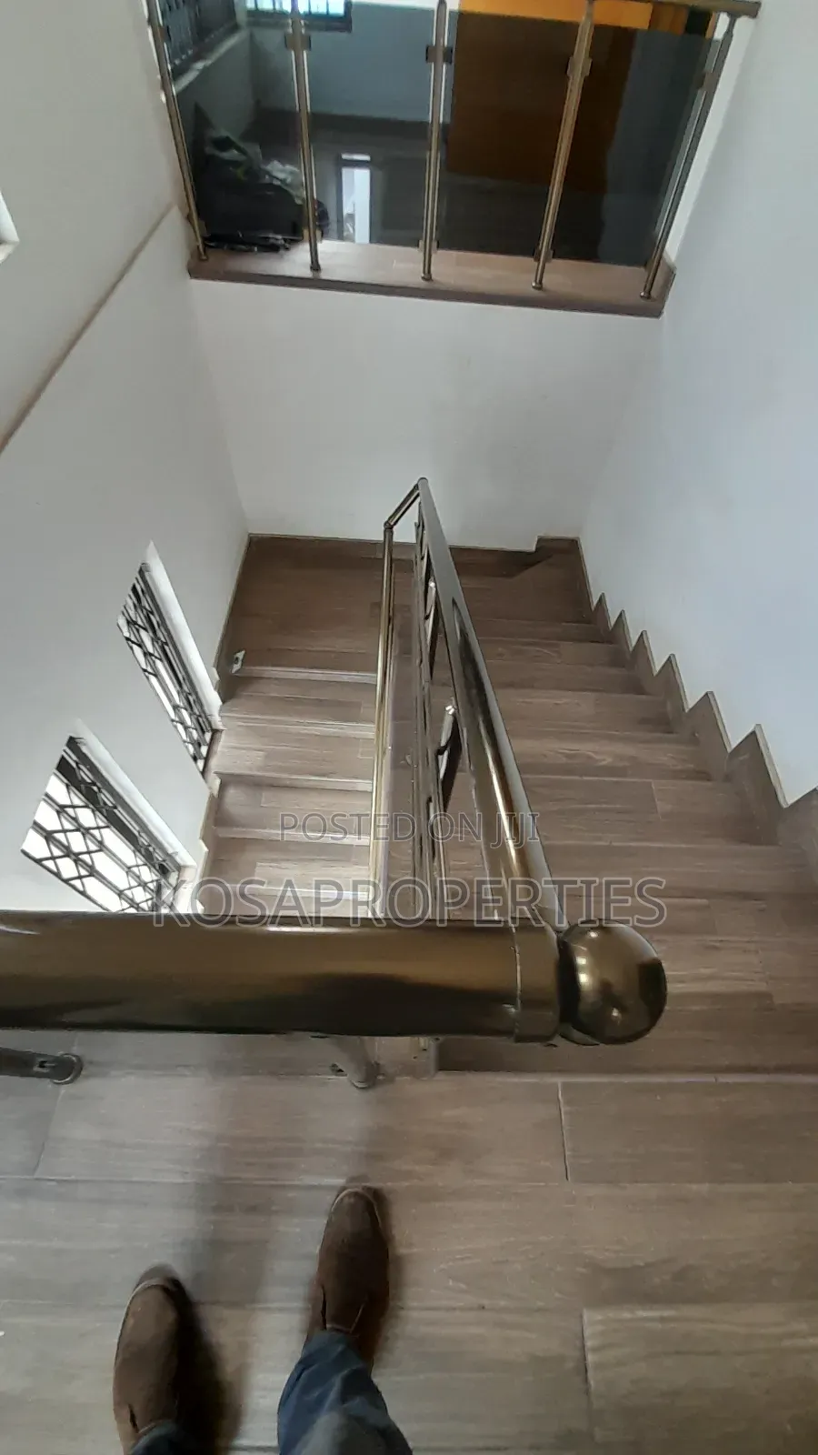 2bdrm Apartment in Adjiringanor, Adjiriganor for sale