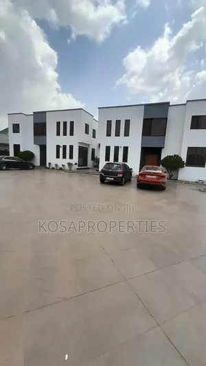 2bdrm Apartment in Catapillar, Adjiriganor for rent