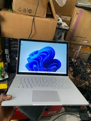 Laptop Microsoft Surface Book 2 8GB Intel Core i5 SSD 128GB