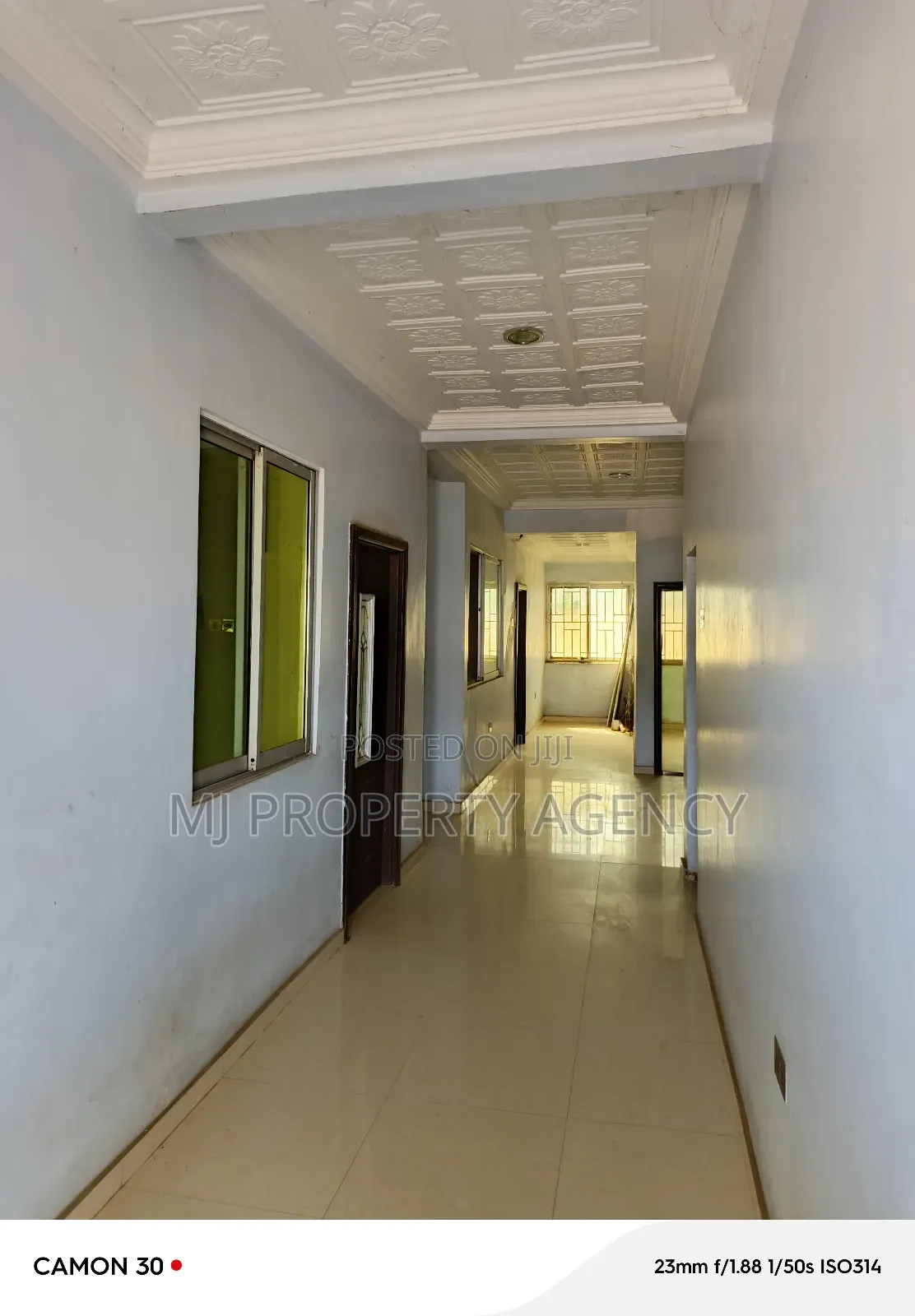 5bdrm House in Hfc Estate Phase 1, Tema Metropolitan for sale