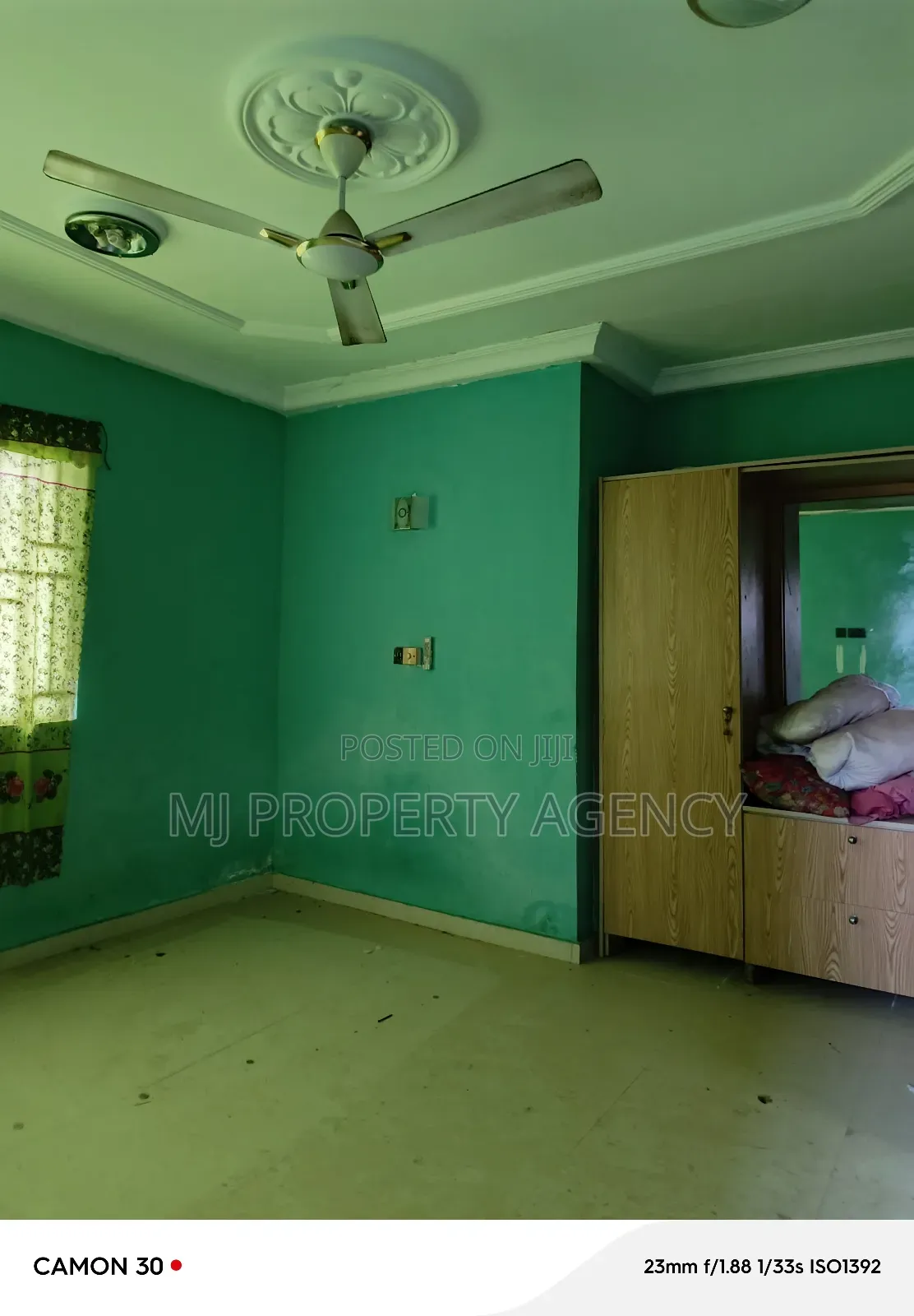 5bdrm House in Hfc Estate Phase 1, Tema Metropolitan for sale