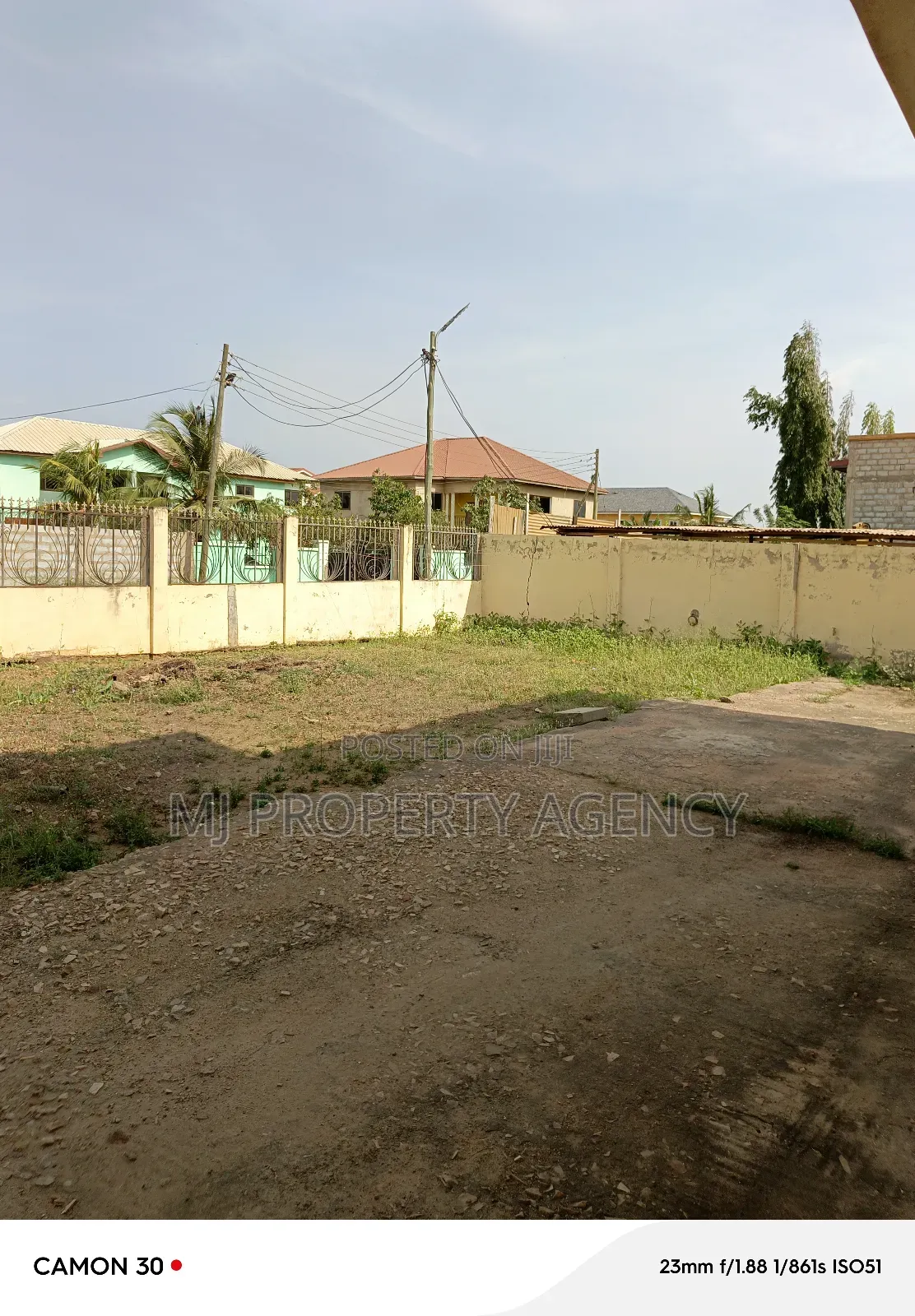 5bdrm House in Hfc Estate Phase 1, Tema Metropolitan for sale