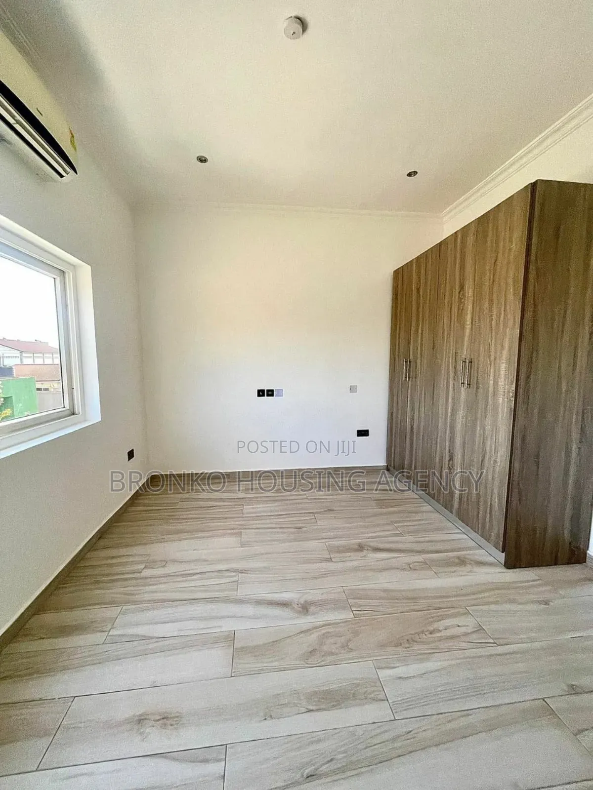 3bdrm Townhouse / Terrace in Bronko Housing, Burma Camp for rent