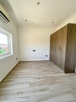 3bdrm Townhouse / Terrace in Bronko Housing, Burma Camp for rent