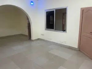 3bdrm House in East London, Adjiriganor for rent