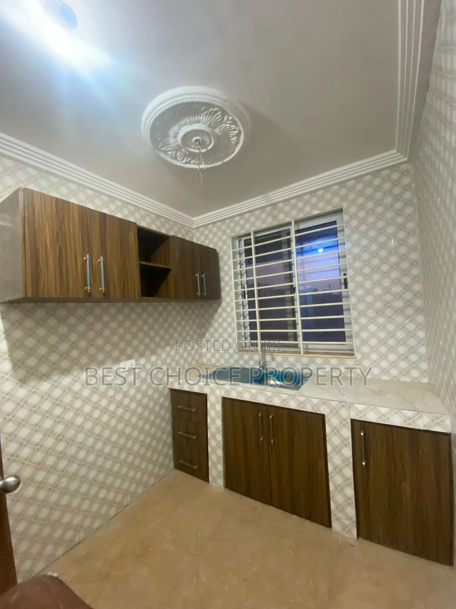 1bdrm Apartment in Lakeside Community 8, Adenta for rent