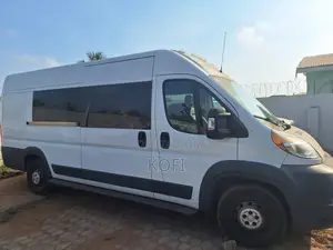 Dodge B3500 2015 White