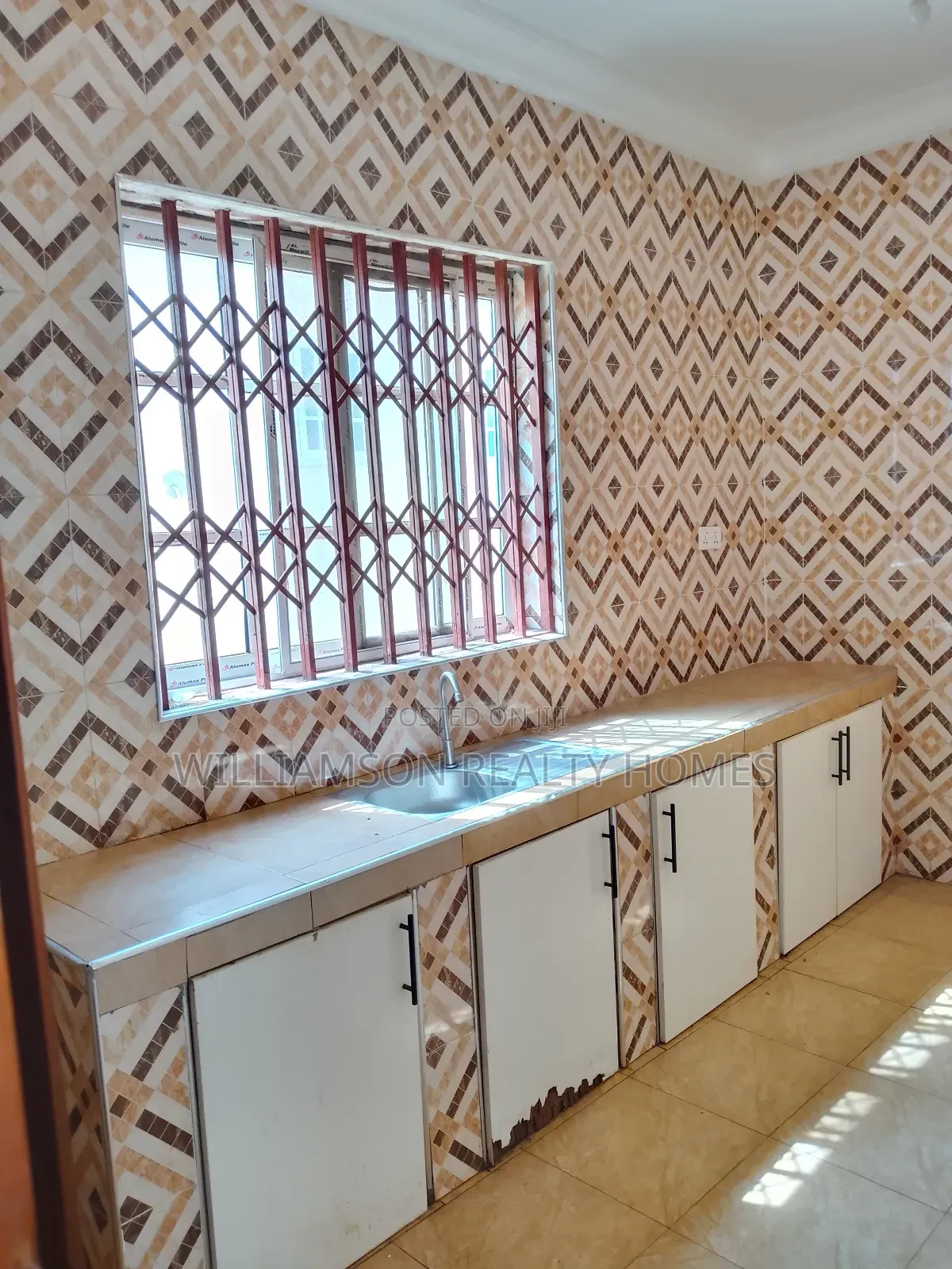 3bdrm Apartment in M.F Estate Area, for rent