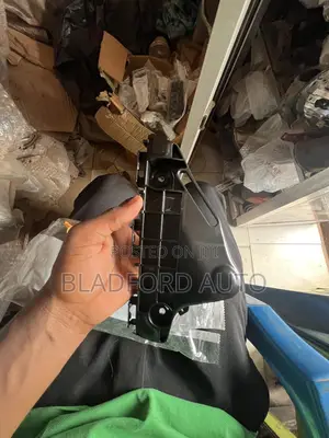 Hilux Revo 2016-2020 Fender Lock Pair
