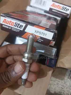 Xp5701 Autolite Spark Spark Plugs + Free Fixing ( From Us )