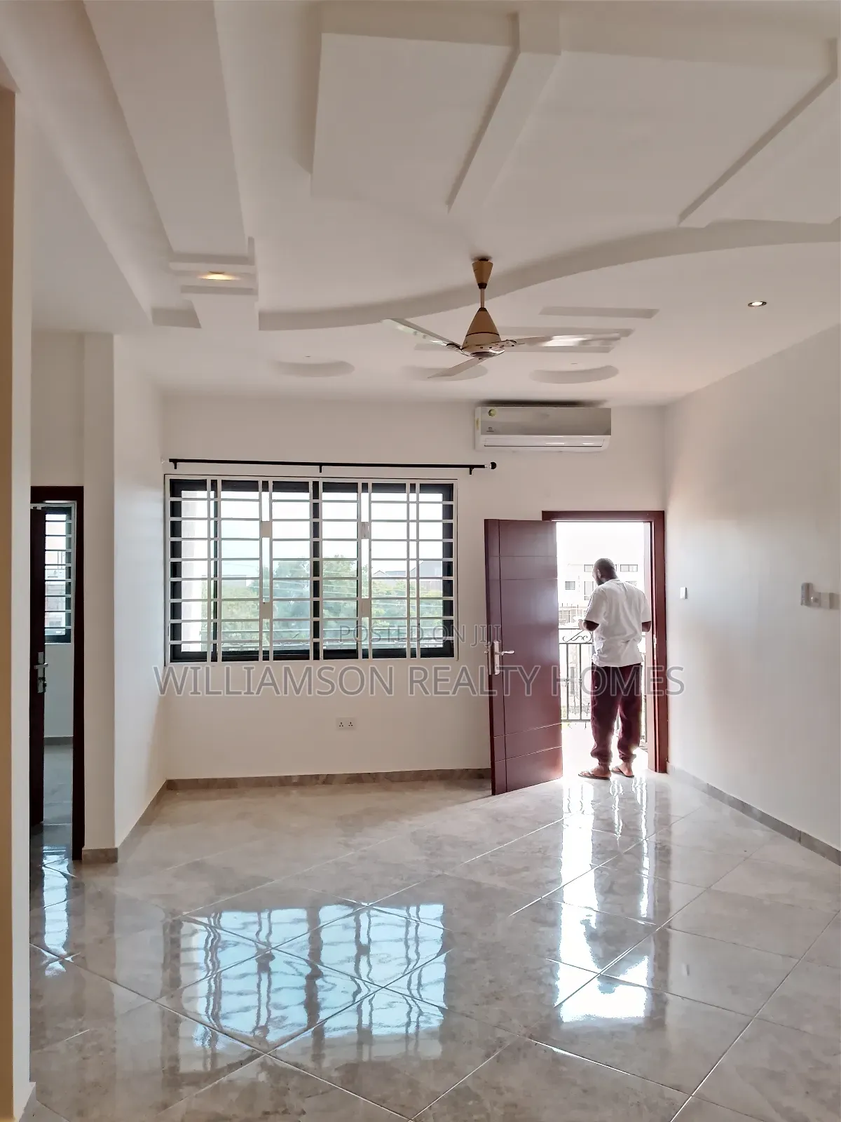 3bdrm Apartment in M.F Estate Area, for rent