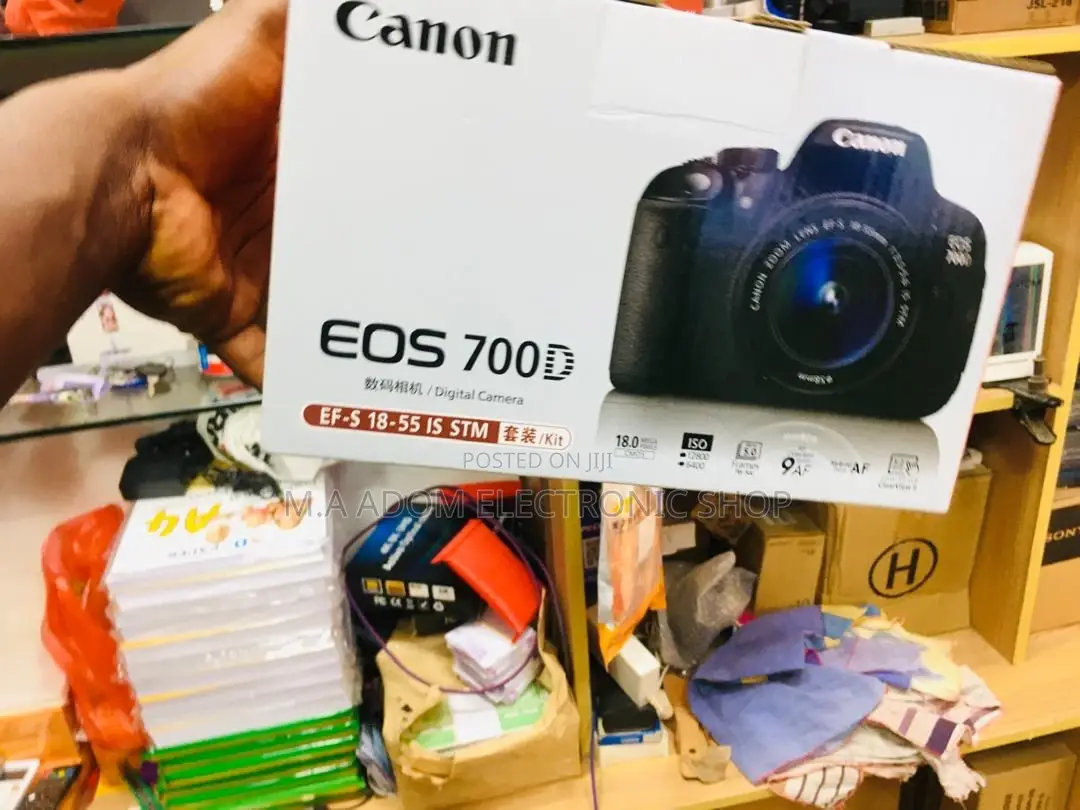 Canon EOS 700D With Lens: Capture Your World in Vivid Detail