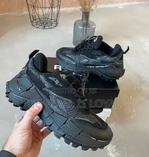 Reebok Sneaker