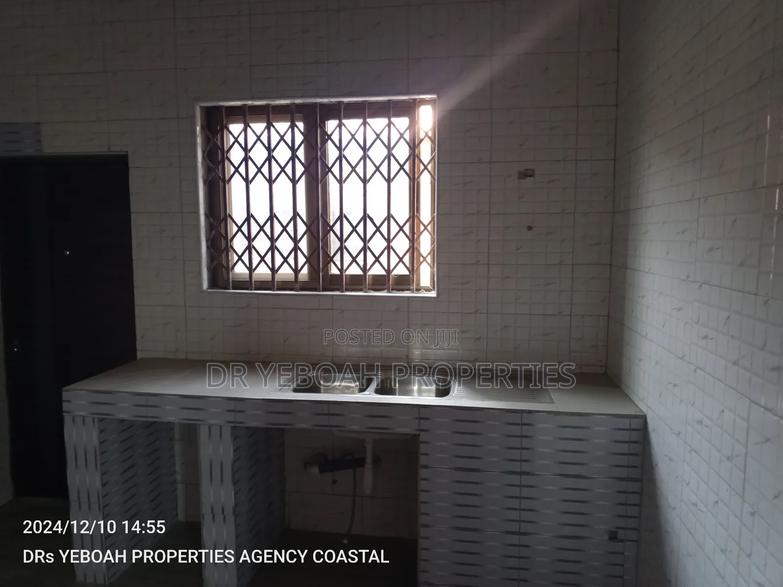 2bdrm Apartment in Spintex:- 2 Bedrooms for rent