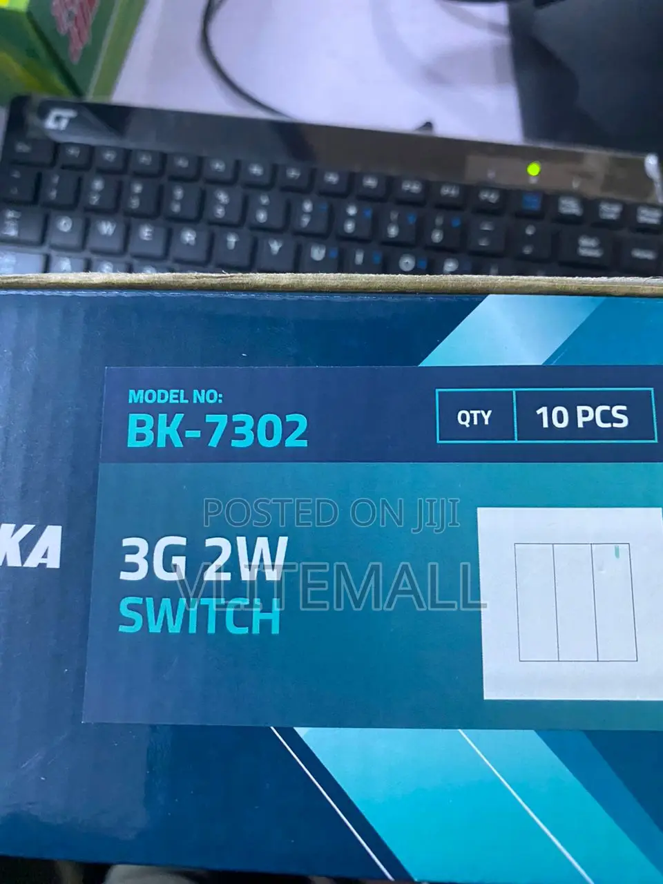 3gang 2way Switch (BK-7302)
