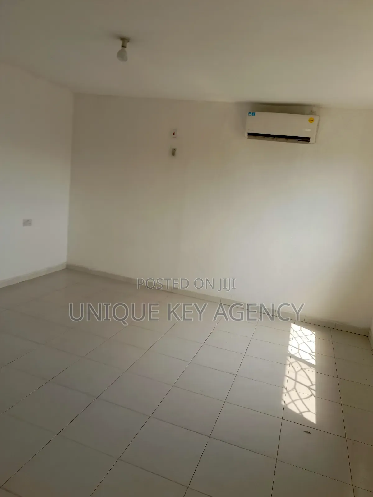4bdrm House in Unique Key Agency, Tesano for rent