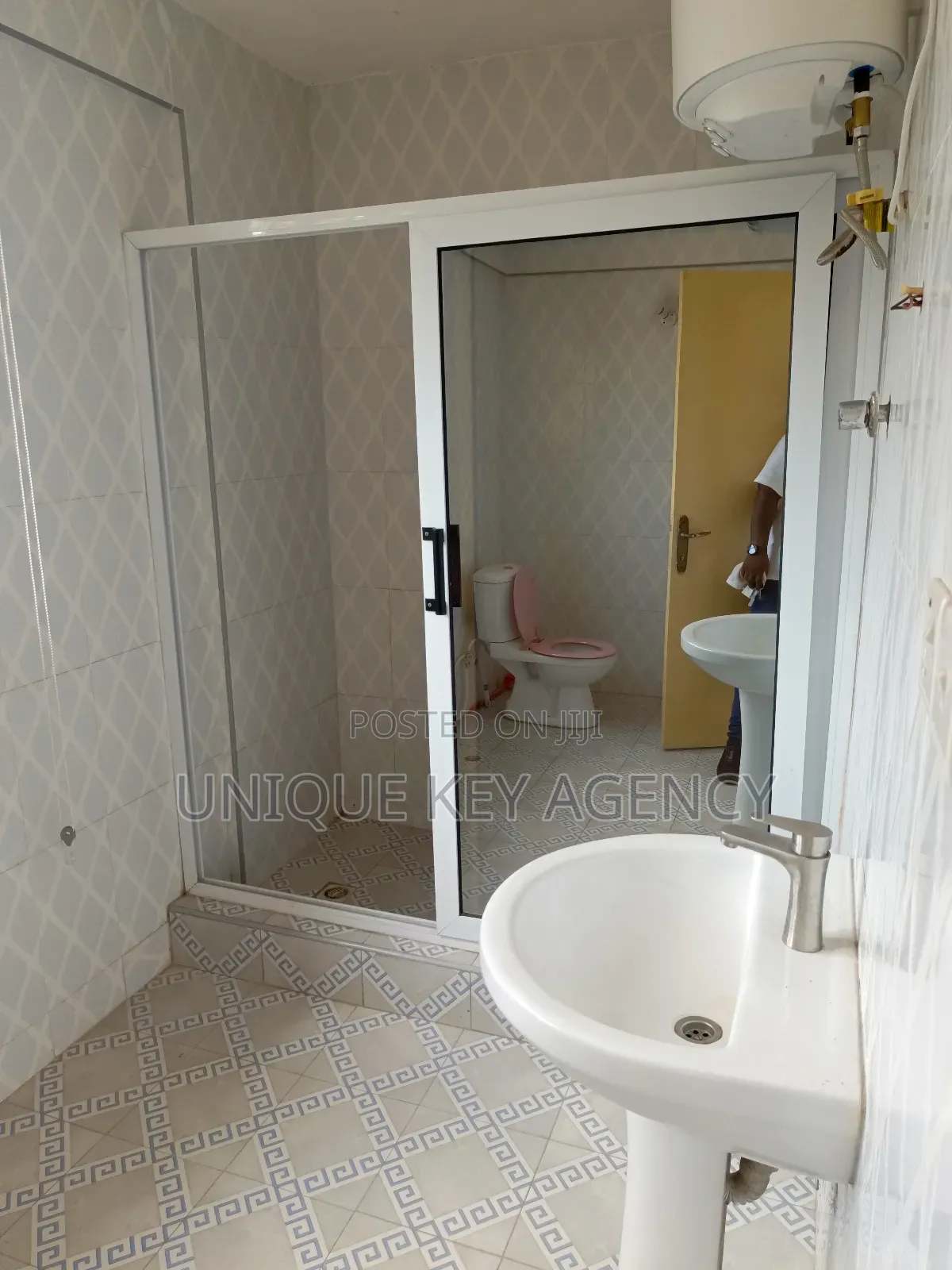 4bdrm House in Unique Key Agency, Tesano for rent