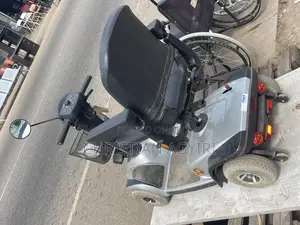 Electric/ Chargeable Wheelchair