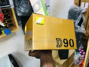 Nikon D90 With 18-104mm Lens: Your Creative Companion