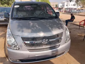 Hyundai Starex 2015 Silver