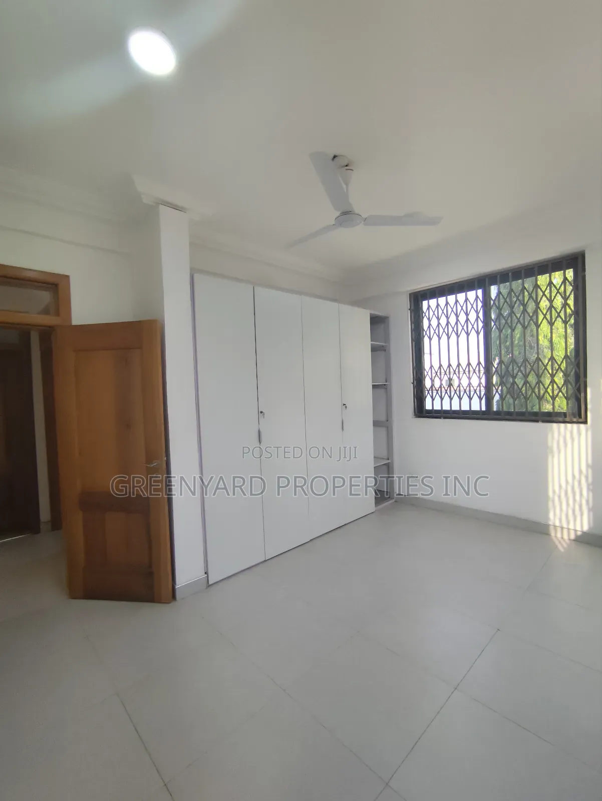 3bdrm Apartment in American House, East Legon for rent
